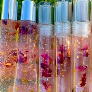 Rose petals lipgloss